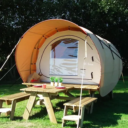 Domaine Le Jardin De Seraphine Campsite